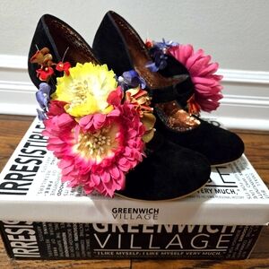 Brand new beautiful Greenwich Village, heels, size 7